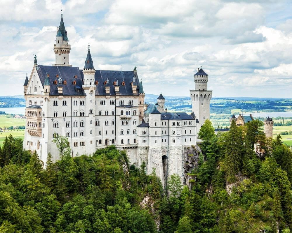 42 Most Beautiful Castles in the World - Global Viewpoint